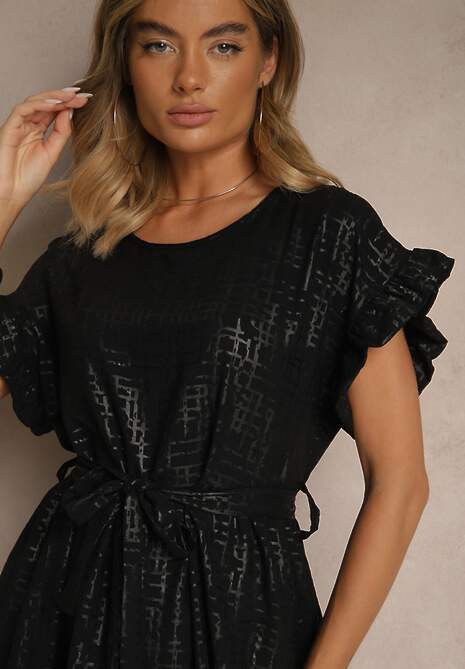 Czarna Sukienka z Paskiem i Falbankami przy Rękawach Folunelle