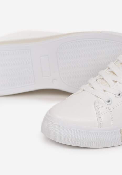 Biało-Beżowe Sznurowane Tenisówki na Ozdobnej Podeszwie z Taśmą z Napisami na Języku Majara