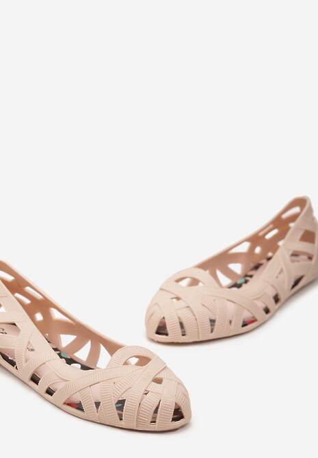 Beżowe Balerinki Ozdobione Wycięciami na Cholewce Sylaria