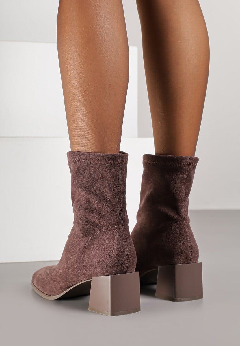 Brązowe Botki na Słupku z Kwadratowym Noskiem Jozelinetta