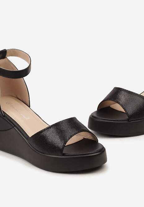 Czarne Sandały na Klasycznym Koturnie z Platformą Zapinane Wokół Kostki Denrietta