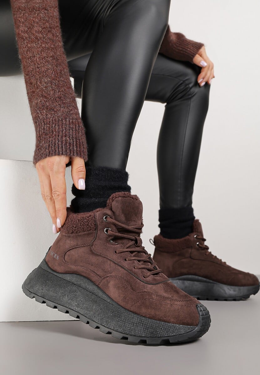 Brązowe Sneakersy Śniegowce Vices na Platformie Ozdobione Napisem i Futerkiem Lanite