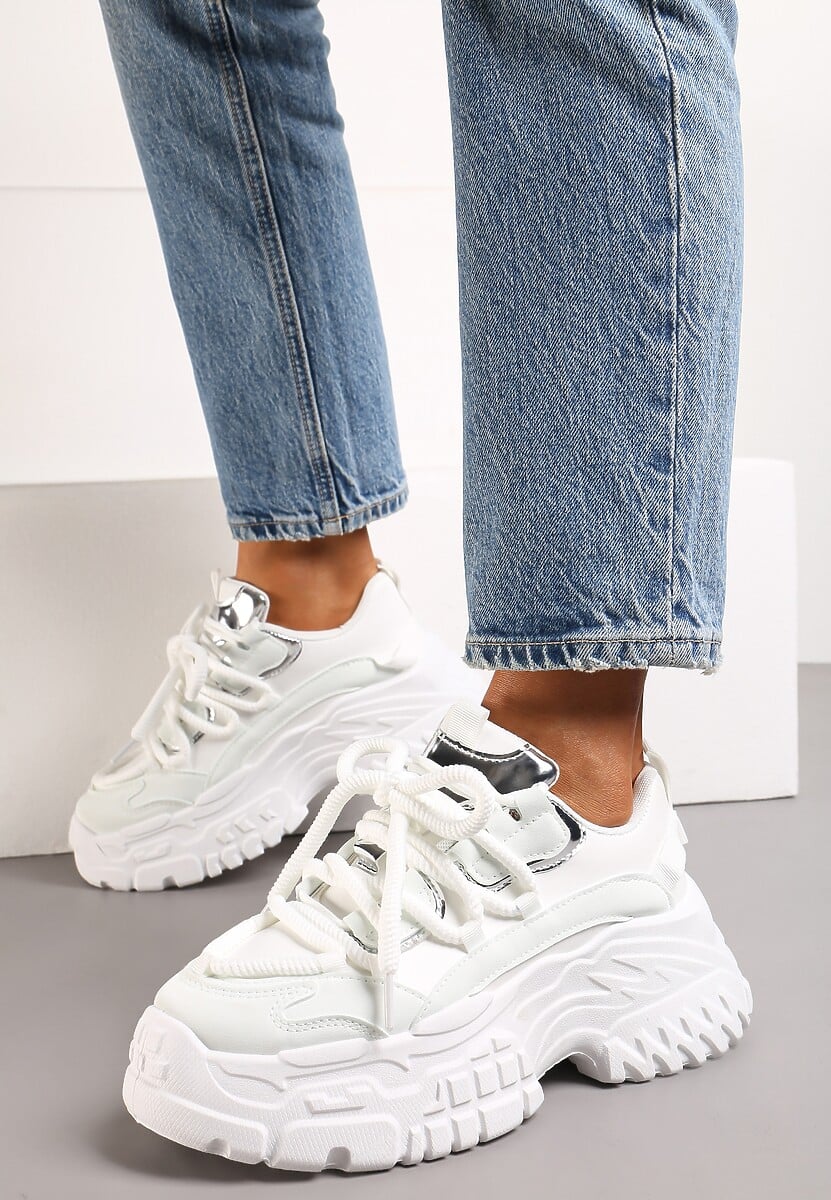 Białe Sneakersy z Grubymi Sznurówkami na Niskiej Platformie Lasandre