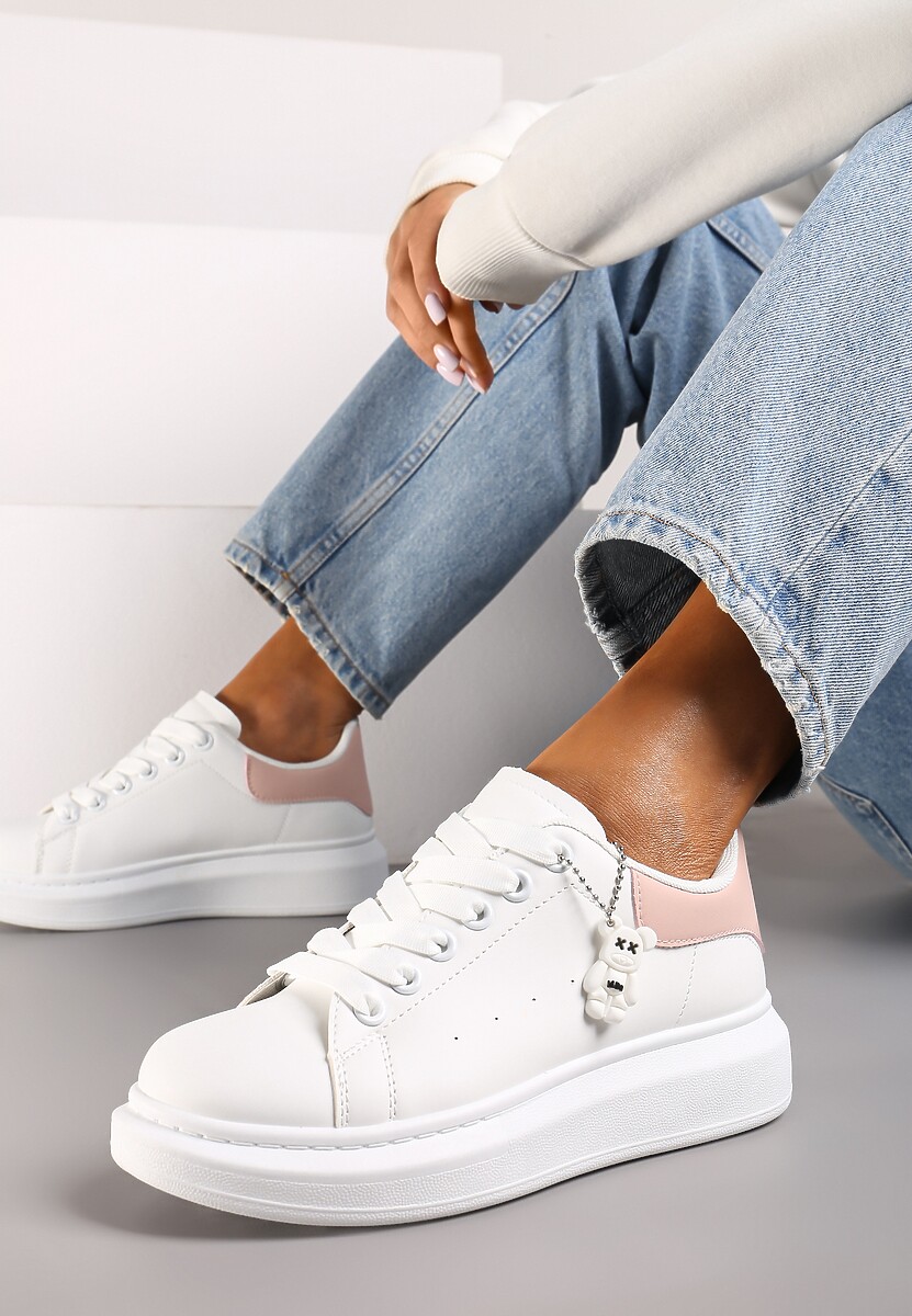 Biało-Różowe Casualowe Sneakersy z Zawieszką Misiem Ulevidia