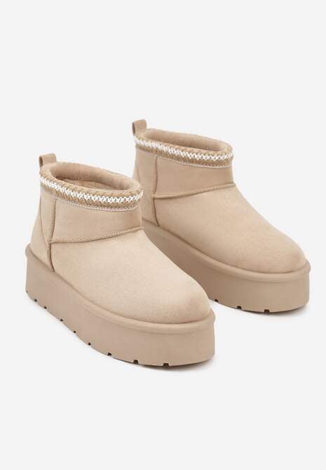 Ciemnobeżowe Śniegowce na Platformie z Haftem przy Cholewce Sewnera