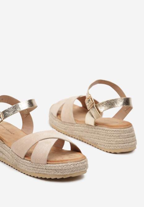 Beżowe Sandały na Platformie Ozdobionej Plecionką Zapinane na Sprzączkę Tiremia