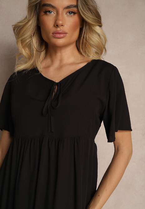 Czarna Bawełniana Sukienka Rozkloszowana z Wiązaniem przy Dekolcie Mepova
