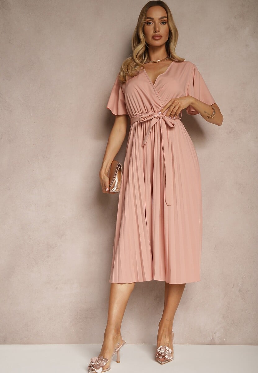 Różowa Sukienka Wiązana w Talii z Plisowaniem na Dole Dorseki