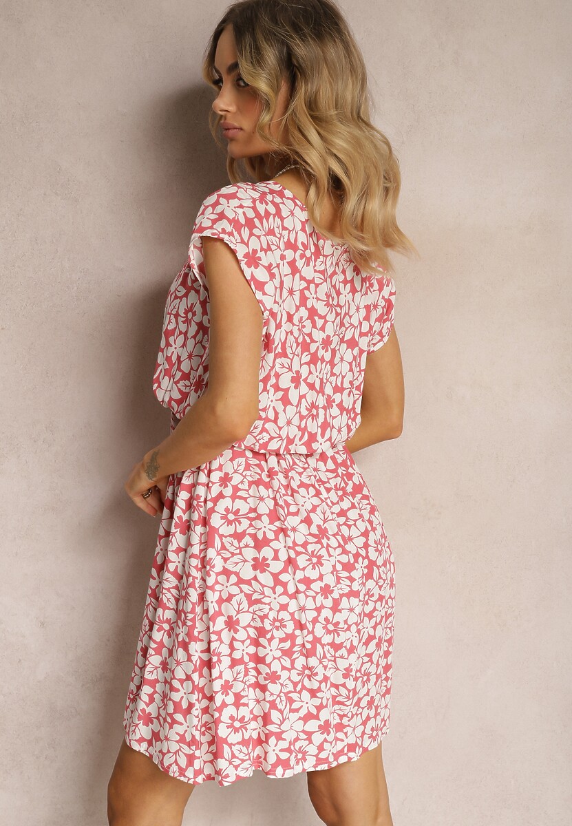 Różowa Kwiecista Sukienka z Krótkim Rękawem i Gumką w Talii Euremia