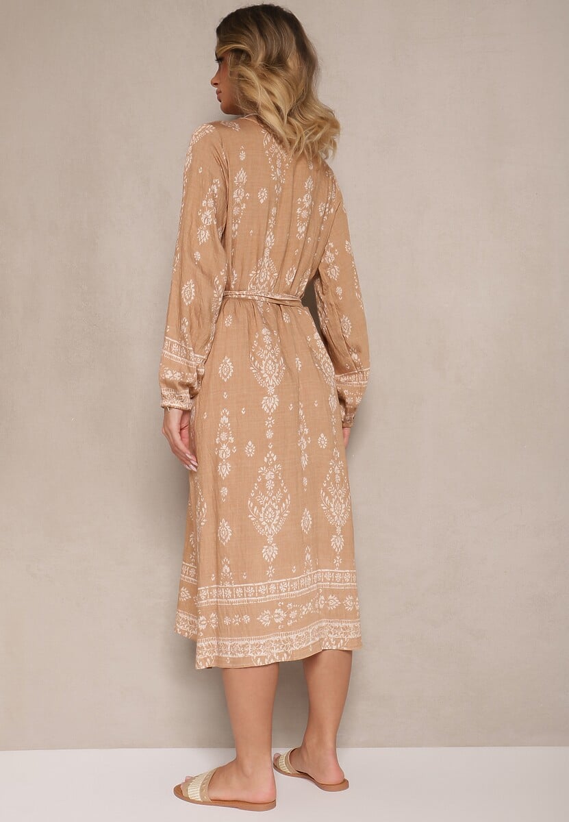 Beżowa Pudełkowa Sukienka Boho w Etniczne Wzory z Paskiem Lisalenea