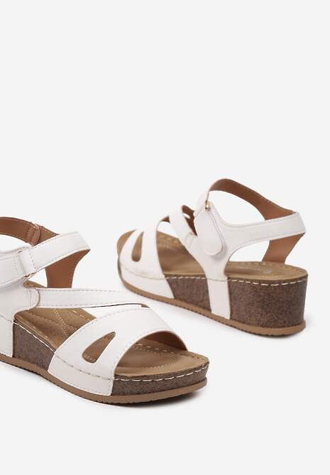 Białe Sandały z Ekoskóry Zapinane na Rzep na Koturnie Moaxines