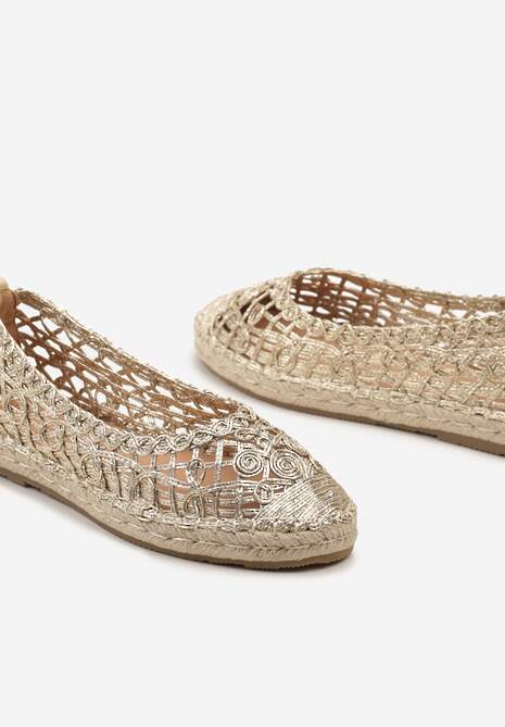 Złote Balerinki z Imitacji Skóry o Plecionym Fasonie ze Sznurowaniami Wokół Kostki Elluna