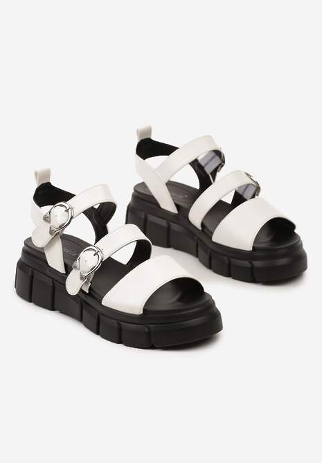 Białe Sandały z Ekoskóry Zapinane Wokół Kostki na Grubej Podeszwie Zadora