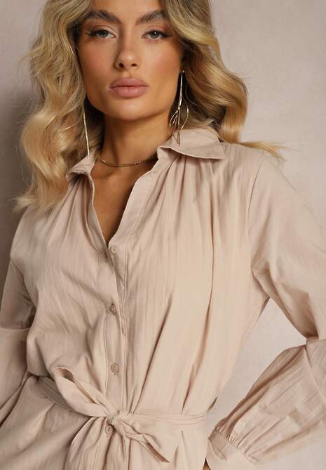 Beżowa Bawełniana Sukienka Koszulowa z Guzikami i Materiałowym Paskiem Wykończona Koronką Satala