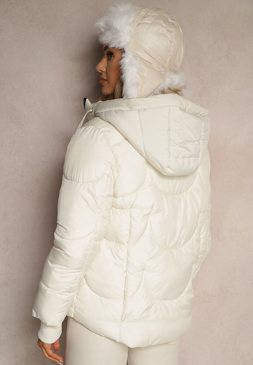 Jasnobeżowa Pudełkowa Kurtka z Pikowanymi Przeszyciami i Kapturem Semirielle