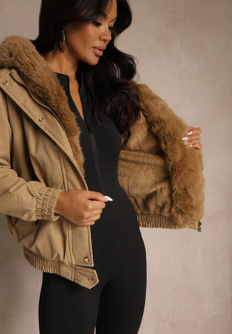 Ciemnobeżowa Kurtka o Kroju Bomberki z Kapturem i Futerkiem Rafenea