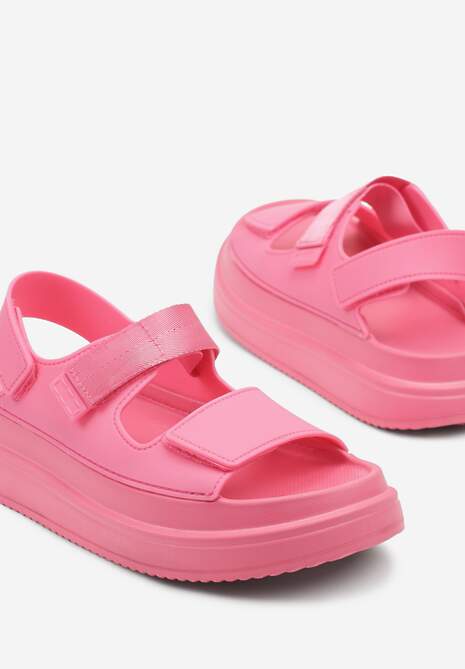 Fuksjowe Sandały na Niskiej Platformie z Rzepami Taskio