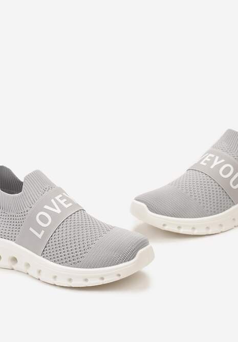Szare Buty Sportowe z Napisem LOVE i Elastyczną Cholewką Alaissa