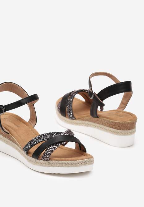 Czarne Sandały na Koturnie Ozdobione Plecionką Zapinane na Sprzączkę Krendia