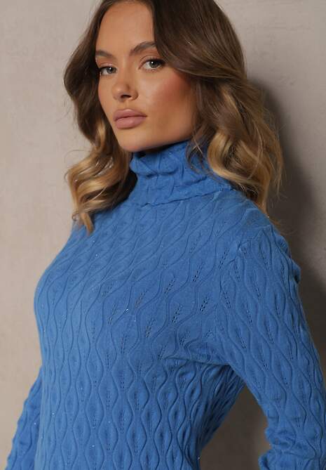 Niebieski Golf z Wiskozą w Tłoczony Wzór Przeszyty Metaliczną Nitką Neldora