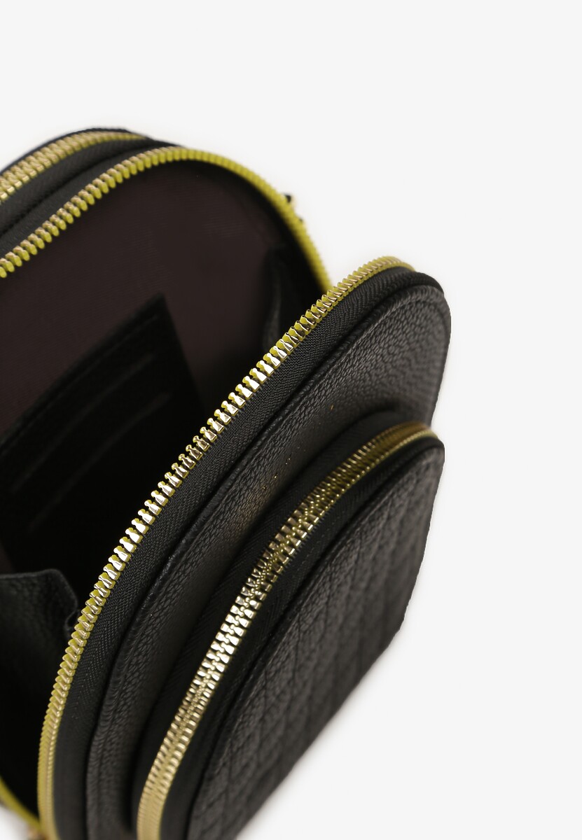 Czarna Torebka Ozdobiona Przeszyciami z Paskiem Regulowanym Valinsa