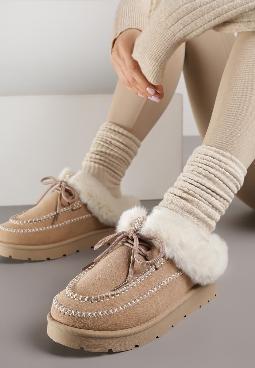 Ciemnobeżowe Śniegowce z Niską Cholewką Futerkiem i Ozdobnymi Przeszyciami Isaweda