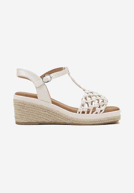 Białe Sandały na Koturnie w Stylu Boho Ozdobione Plecionką Testrena