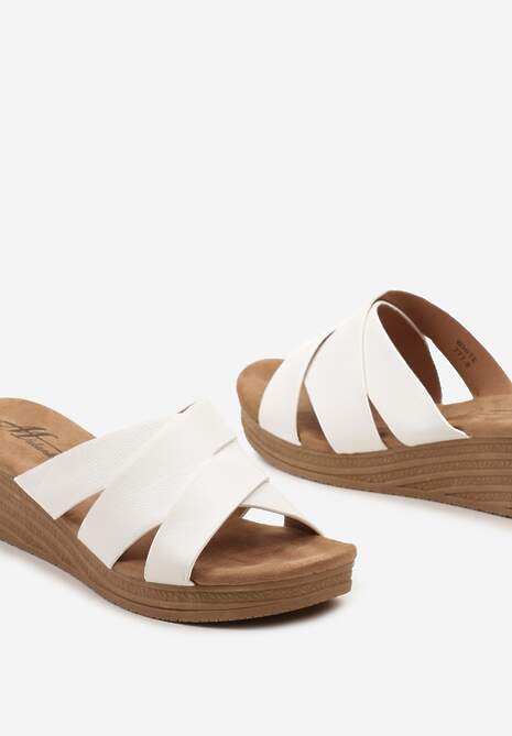 Białe Klapki z Ekoskóry na Niskim Koturnie Ellmina