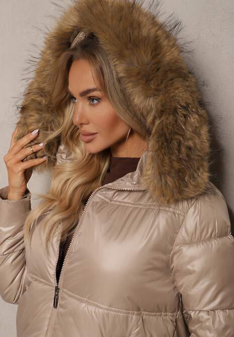 Beżowa Asymetryczna Kurtka z Kapturem z Futrem z Możliwością Odpięcia Zineira