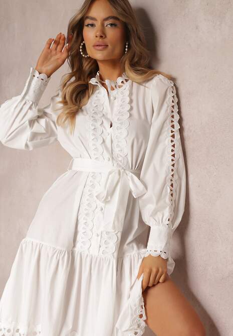 Biała Sukienka Midi z Ażurowymi Wstawkami i Wiązanym Paskiem Hudo