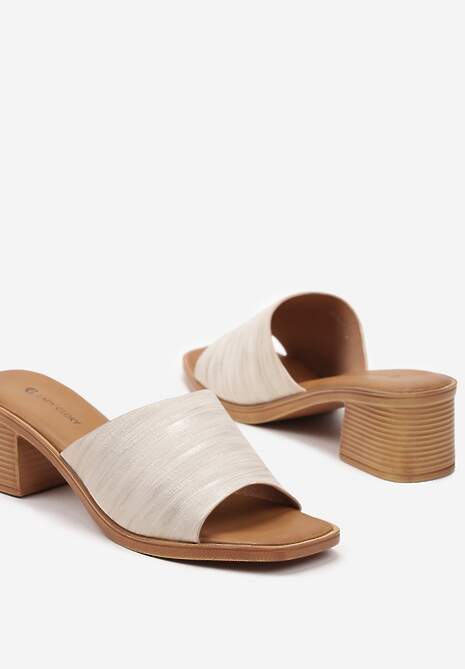 Beżowe Klapki z Imitacji Skóry na Słupku Moancia