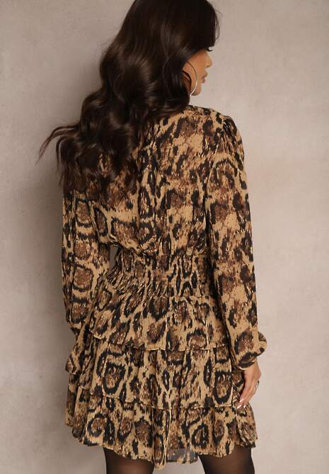 Brązowa Rozkloszowana Sukienka z Falbanami i Stójką w Panterkowy Print Rinnovia
