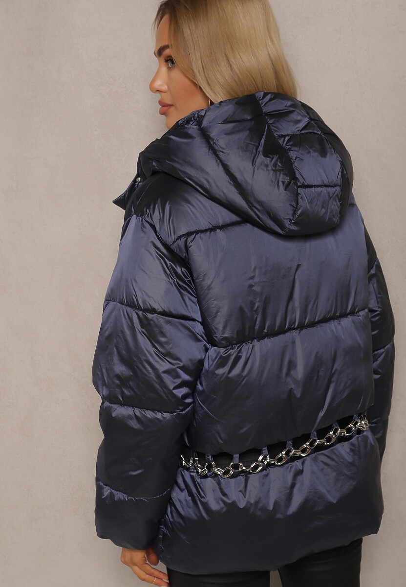 Granatowa Casualowa Kurtka z Pikowanymi Przeszyciami Kapturem i Kieszeniami Tinnetia