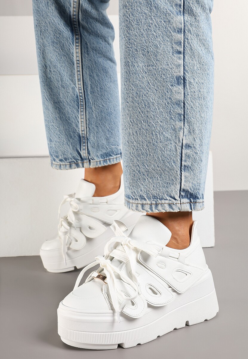 Biało-Niebieskie Sneakersy Vices na Płaskiej Podeszwie z Geometryczną Aplikacją Nelenith