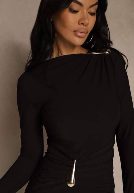 Czarna Sukienka Bodycon z Metalicznymi Ozdobami Vetirale