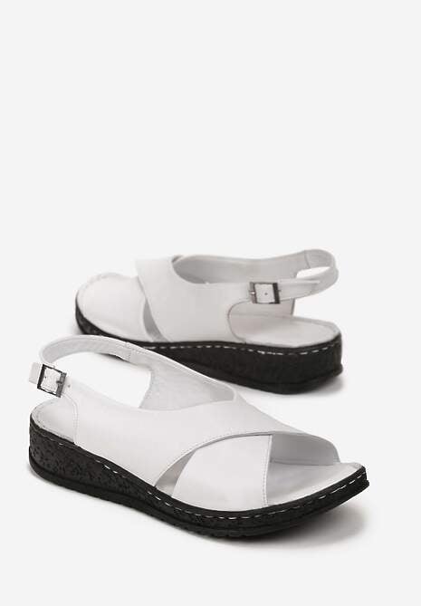 Białe Sandały ze Skrzyżowanymi Paskami na Płaskiej Podeszwie Renyla