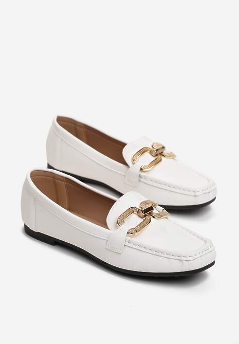Białe Mokasyny z Klamerką i Kwadratowym Noskiem Heela