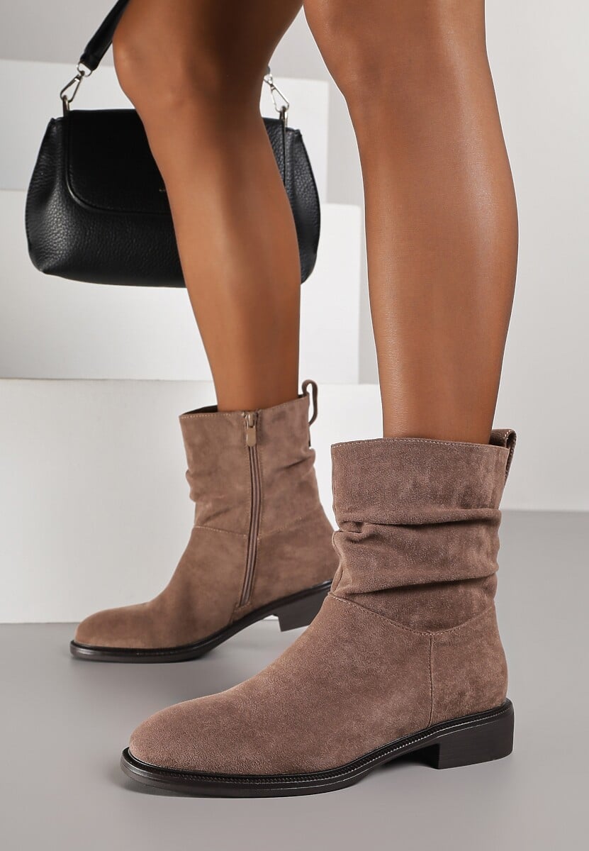 Ciemnobeżowe Botki z Marszczoną Cholewką do Kostki Ilomira