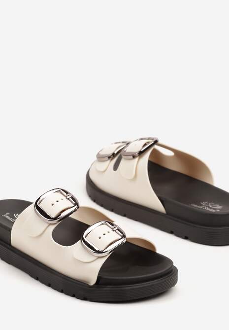 Beżowe Klapki Ozdobione Klamrami Nusarria