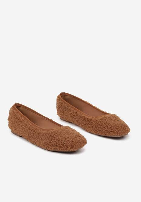 Brązowe Balerinki na Płaskiej Podeszwie z Futerkiem w Stylu Barankowym Zdobieniem Armegia