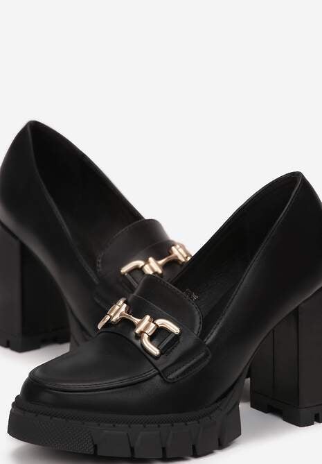 Czarne Półbuty z Metalową Aplikacją na Kwadratowym Wysokim Słupku i Platformie Viama