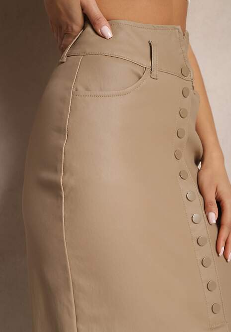 Ciemnobeżowa Spódnica z Ekoskóry High Waist z Rozcięciem i Napami z Przodu Asttia