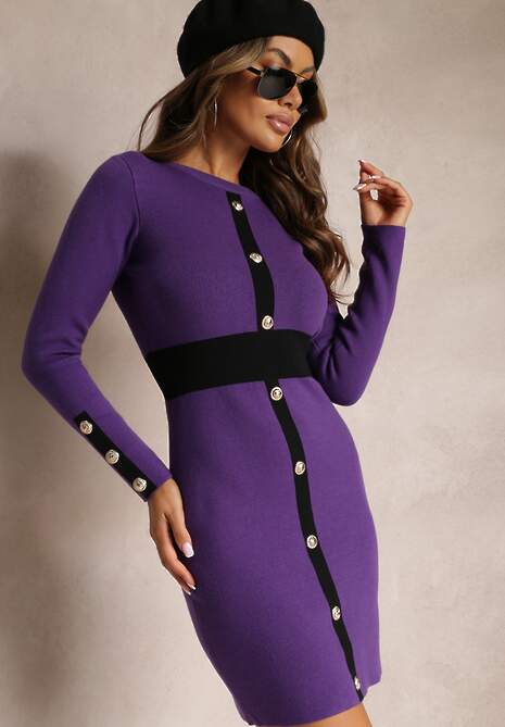 Fioletowa Dopasowana Sukienka Dzianinowa z Ozdobnymi Napami Fabrisa