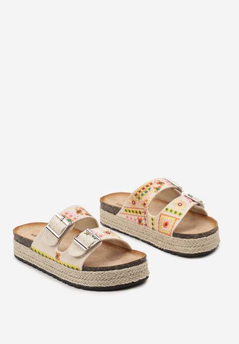 Beżowe Klapki Ozdobione Haftem na Paskach i Plecionką na Platformie Teio