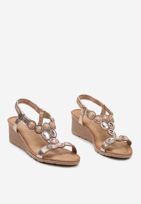 Szampańskie Wsuwane Sandały z Cyrkoniami na Niewysokim Koturnie Effinae