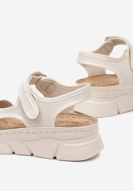 Beżowe Sportowe Sandały na Koturnie z Tłoczeniem z Paskami na Rzep Piovana