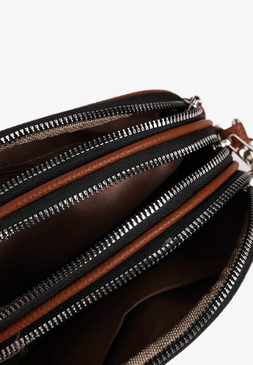 Brązowa Torebka Ozdobiona Metaliczną Aplikacją Nanowena