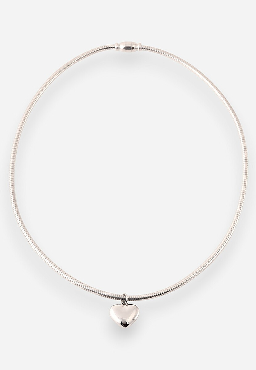 Srebrny Naszyjnik Ozdobiony Sercem Malverra
