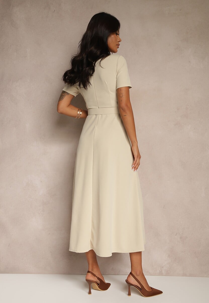 Beżowa Sukienka o Rozkloszowanym Kroju z Ozdobnym Paskiem Desiliena