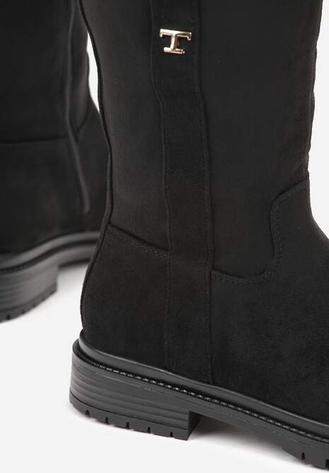 Czarne Kozaki Oficerki z Imitacji Zamszu z Aplikacją w Eleganckim Stylu Salenatta